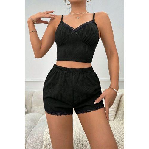 Kadın Siyah Alt Ve Üst Dantel Detaylı Fiyonklu Şortlu Gecelik Takımı