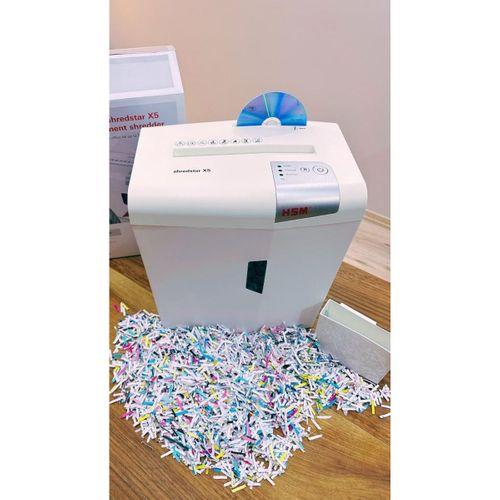 HSM SHREDSTAR X5 Evrak İmha Makinesi / Kağıt Kırpma Makinesi - CD İmha Makinesi - Çapraz kesim 4,5x30 mm - 18lt