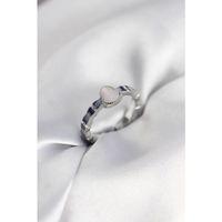 Gümüş Renk Mineli Su Kabağı Model Kadın Yüzük