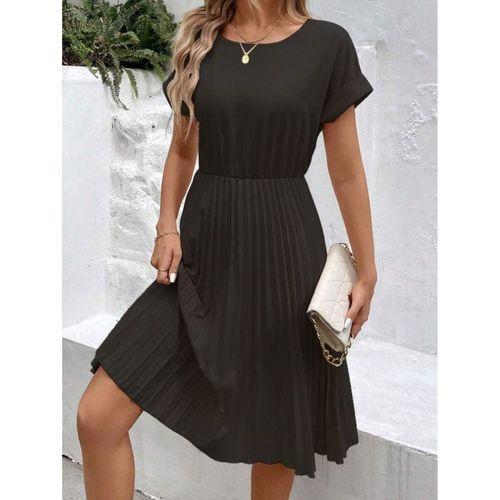 Kadın Kısa Kollu Yakası Açık Belden Lastikli Pileli Kısa Ithal Krep Elbise