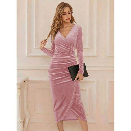 Kadın Uzun Kollu Kruvaze Yaka Belden Büzgü Detay Midi Kadife Elbise