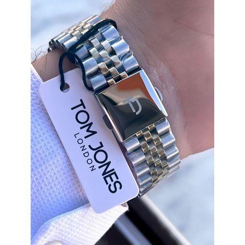 Tom Jones Çelik Kordon 3 Atm Suya Dayanıklı 2 Yıl Garantili Erkek Kol Saati+Bileklik TJE1.2390.5