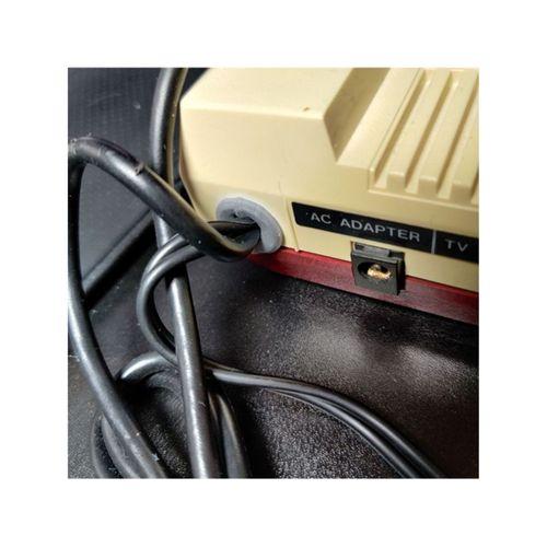 Nintendo Famicom Kablo Klipsi Kontrolcü ve AV Kablosu için (Bu ürün Sadece Plastik parçadır - Almadan Önce Soru Sorabilirsiniz)