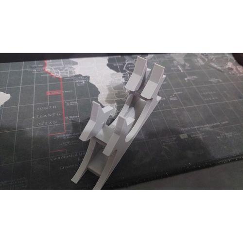 Karambit Standı (Bu ürün Sadece Plastik parçadır - Almadan Önce Soru Sorabilirsiniz)