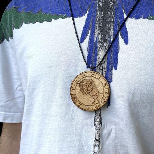 Boğa Burç Ahşap Kolye Büyük Çaplı Rölyef Madalyon El Yapımı Tahta Zodyak Astroloji