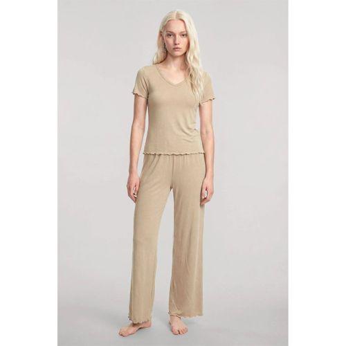 Kadın Bej V Yaka Yumuşak Dokulu Pijama Takımı Rahat Ve Şık Ev Giyim Seti