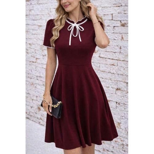 Kadın Kısa Kollu Yakadan Bağcıklı Ve Fırfırlı Midi Janjan Krep Elbise