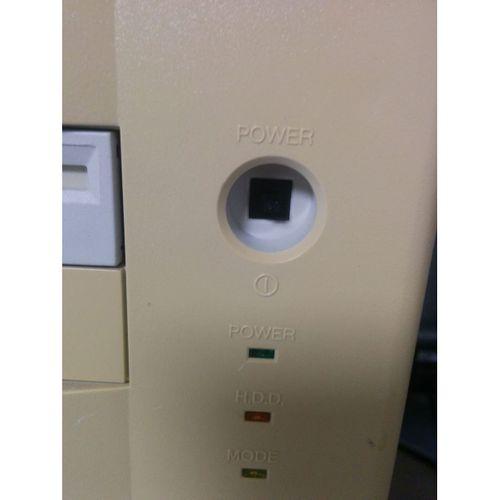 "Retro Chieftec Bej Kılıf Güç Düğmesi – 6900895: Stil ve İşlevselliği Bir Arada!"