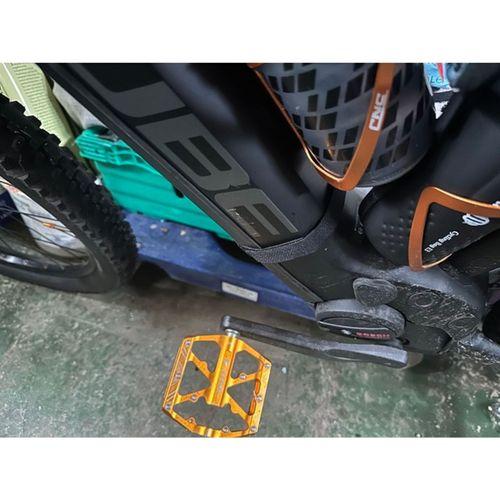 3D Baskı Yem Kurdu Pupa Eleği Aparatı