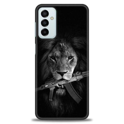 Samsung Galaxy M13 Kılıf HD Baskılı Kılıf - Tüfek ve Aslan + Tam Ekran Koruyucu