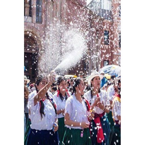 3 Adet Max Kar Köpüğü Spreyi, Eriyen Kar Taneleri, Parti Köpük Karı Yapar Kar Yağdıran Sprey 3x300 ml