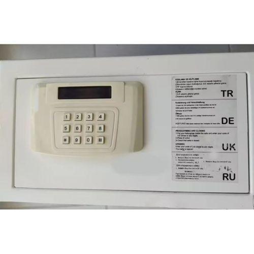 Kilitleme sistemi için motorlu mekanizmalı dijital tuş takımı