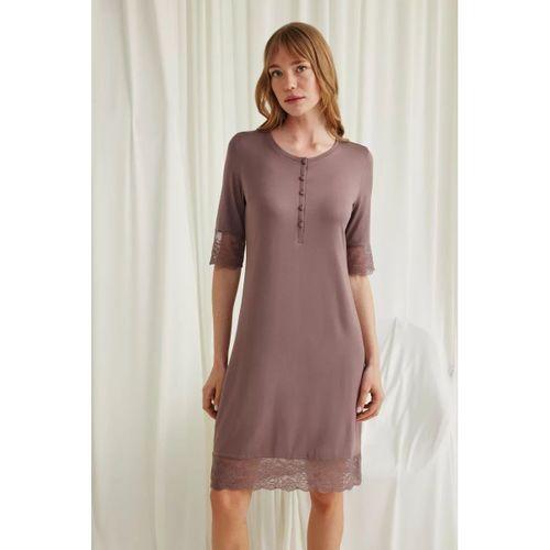 Dantel Detaylı Kısa Kollu Ve Önü Düğmeli Gecelik