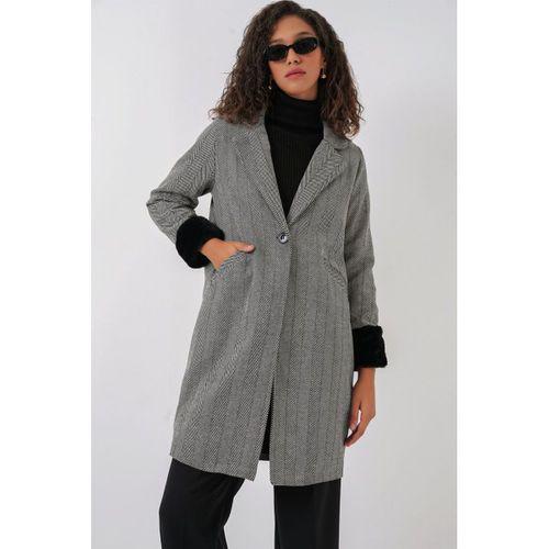 9085 Balık Sırtı Kaşe Kaban - D. Siyah