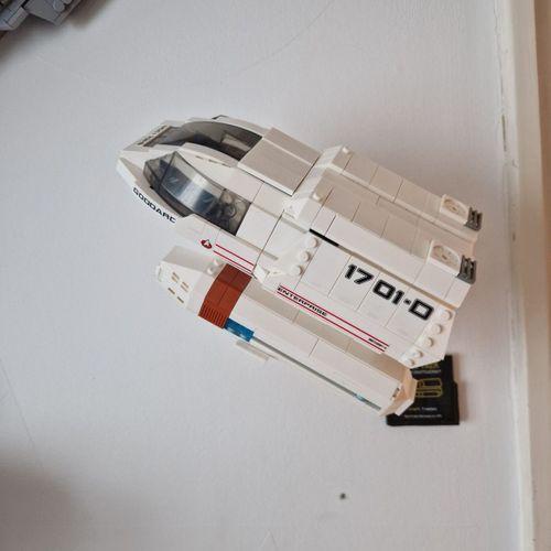 "Uzay Yolu Tutkunları İçin: Bluebrixx Star Trek Tip 6 Shuttle Duvar Montaj Seti - 6901214"