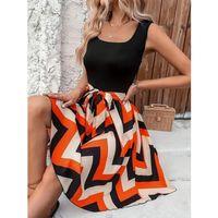 Kadın Askılı Yuvarlak Yakalı Belden Kuşaklı Zikzak Desenli Süprem Elbise