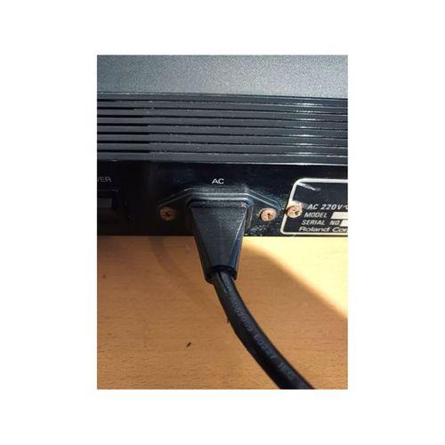 Roland D 50 D 20 Yedek Güç Prizi (Bu ürün Sadece Plastik parçadır - Almadan Önce Soru Sorabilirsiniz)