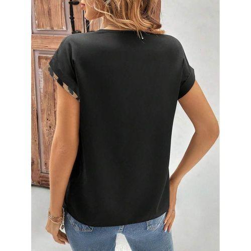 Kadın Kısa Kollu V Yakalı önden Düğmeli Leopar Desen Detaylı Viskon Bluz