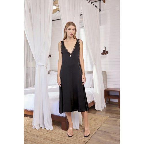 Göğüs Ve Sırt Dekolteli Dantelli Saten Gecelik