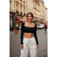 Kadın Siyah Modern Fit Uzun Kol Göğüs Ve Sırt Dekolteli Crop Top Bluz