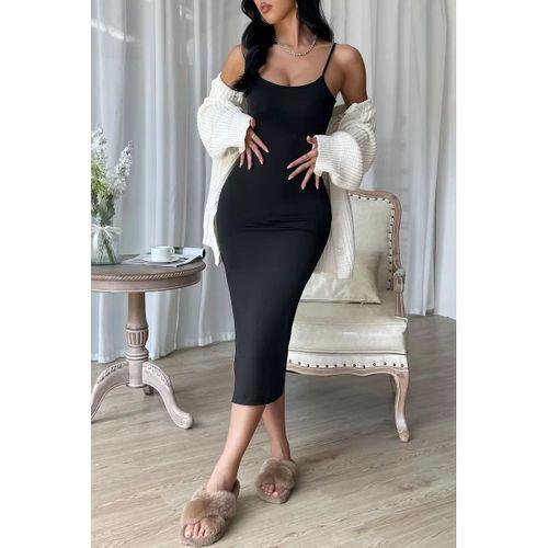 Kadın Siyah Yırtmaçlı Diz Altı Vücüdu Saran Gecelik