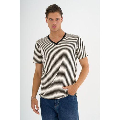 ALEXANDERGARDI V Yaka Çizgili T-shirt