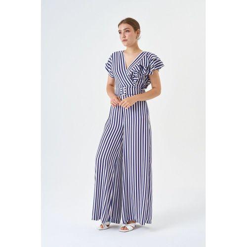 Fırfır Detaylı Bluz Ve Bol paça Pantolon Çizgili Kemerli Tulum