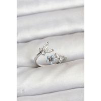 Pirinç Gümüş Renk Kelebek Model Kadın Yüzük