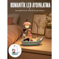 Romantik Sandal Üzerinde Çift Figürü Led Gece Lambası Masa Dekoru Yeni Nesil