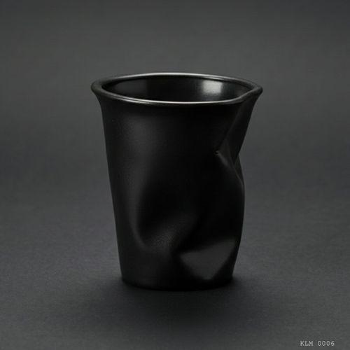 Siyah Modern Yamuk Formlu Bardak Makyaj Fırçalığı Masaüstü Kozmetik Düzenleyici