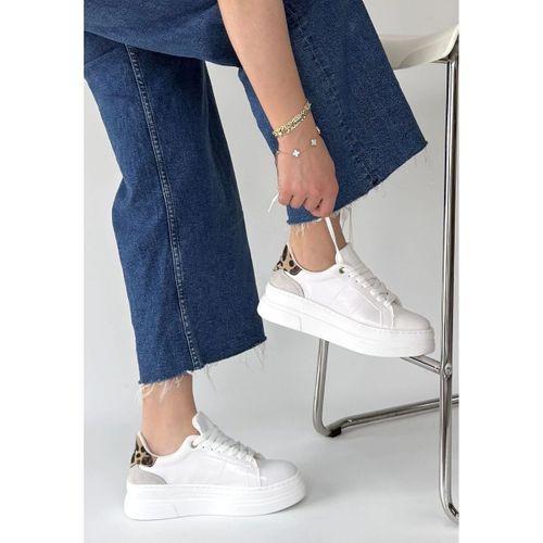 Jetan Beyaz Rugan Bağcıklı Spor Ayakkabı