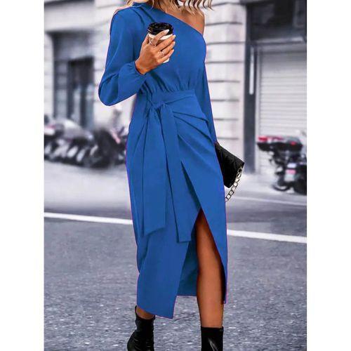 Kadın Uzun Kollu Tek Omuzu Açık Belden Kuşaklı önden çapraz Detaylı Krep Elbise