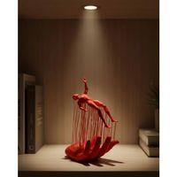 3d El Üzerinde İnsan Figürü Kırmızı Sanatsal Masa Üstü Dekor 12x18 Cm