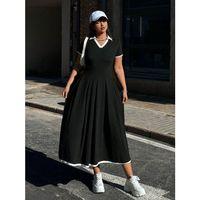 Kadın Kısa Kollu V Yakalı Pileli Uzun Janjan Krep Elbise