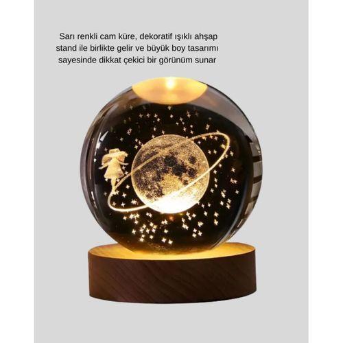 Ahşap Standlı Sarı Işıklı Dekoratif Küre Kız Figürü Tasarım