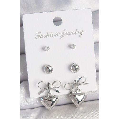 Pirinç Gümüş Renk Zirkon Taş Detaylı Fiyonk Sallantılı Kalp Model Kadın 3 Çift Kadın Küpe Seti