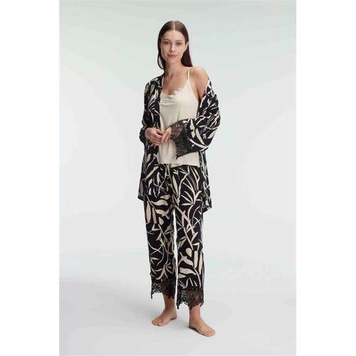 İp Askılı V Yaka Viskon Tropikal Yazlık Örme Dantel Detaylı Pijama Sabahlık Takımı