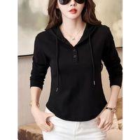 Kadın Uzun Kollu Kapşonlu Bağcıklı Düğmeli Viskon Iki Iplik Bluz