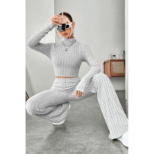Kadın Gri Çizgili Boğazlı Crop Top Yüksek Bel Pantolon Takım Şık 2’li Set