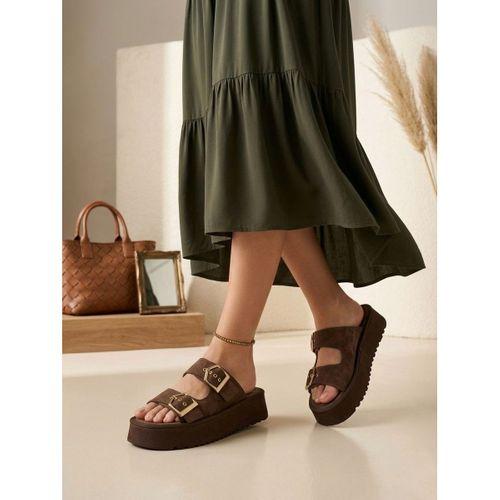 Yazlık Kadın Kahverengi Platform Taban Tokalı Terlik