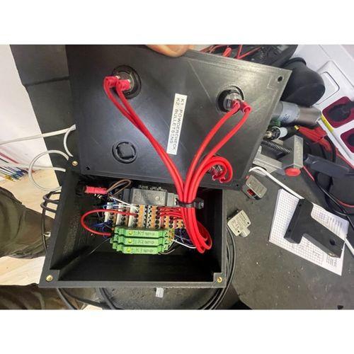 24VDC Sensörler İçin 5VDC Sinyal Arayüzü Elektronik Kutusu Önü (Bu ürün Sadece Plastik parçadır - Almadan Önce Soru Sorabilirsiniz)