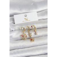 Pirinç Gold Renk Çiçek Model 3'lü Kadın Küpe