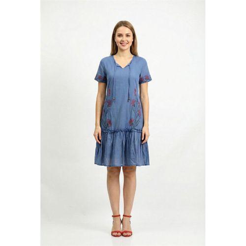 Kısa Kol Gülbin Bağcıklı V Yaka Nakışlı Yazlık Vual Kısa Elbise İndigo indg