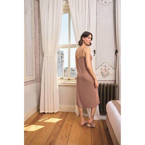 Yaprak Desenli Yırtmaçlı Dantelli Ve Dekolteli Sabahlık Takımı