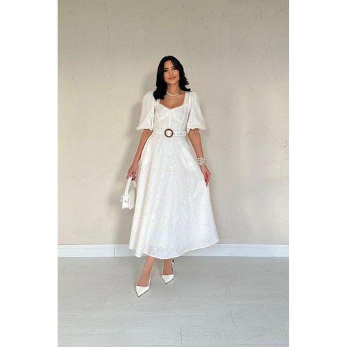 Ekru Göğüs Kup Detaylı Kemerli Brode Elbise