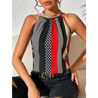 Kadın Yarım Balıkçı Yaka Kolsuz Mikro Bluz