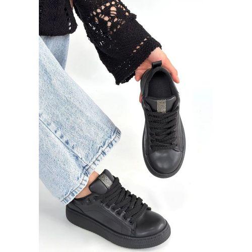 Yier Siyah Cilt Bağcıklı Spor Ayakkabı