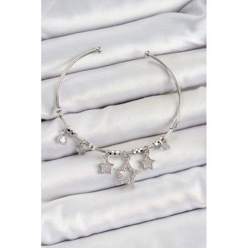 Pirinç Zirkon Taşlı Yıldız Model Gümüş Renk Charm Bileklik