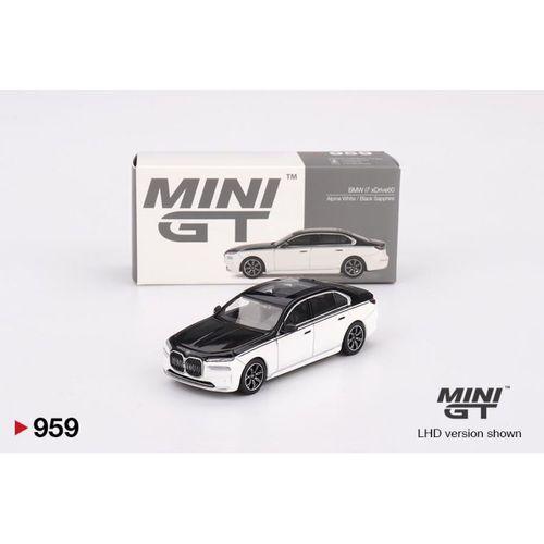 Mini GT BMW i7 xDrive60 Alpine White / Black Sapphire 959