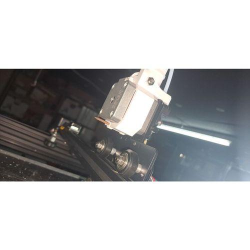 Ender 5 Stok Doğrudan Sürüş Kablo Tutucu (Bu ürün Sadece Plastik parçadır - Almadan Önce Soru Sorabilirsiniz)